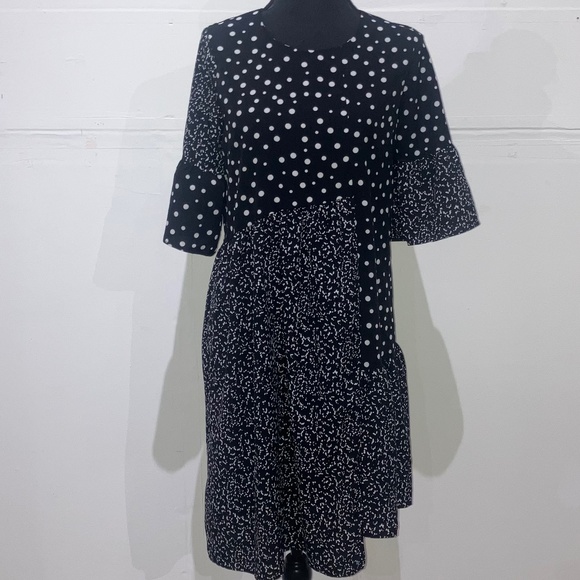 Dresses & Skirts - Black and white multi fabric asymmetrical dress